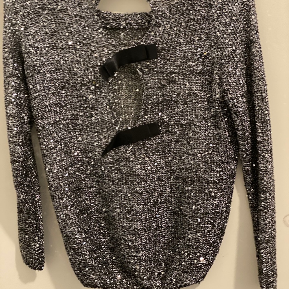Clothes - Picture 2 of 5